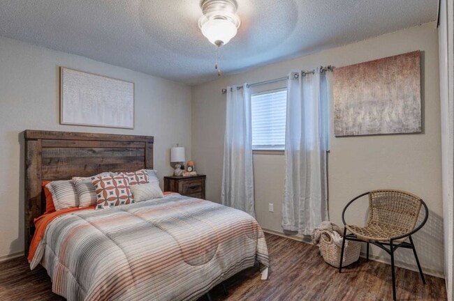 Villa West Apartments