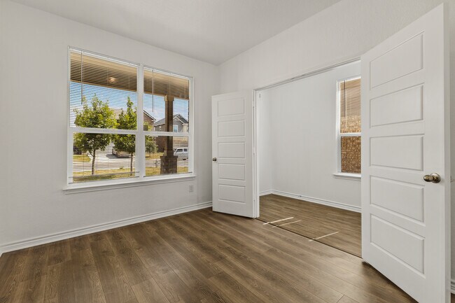 Photo - 11427 Arabette