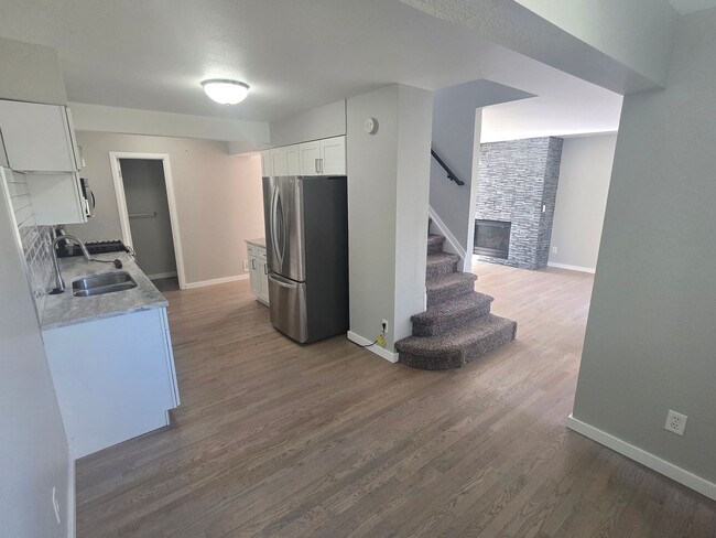 Photo - 3-bedroom, 2.5 bathroom home across the street from Twin Lakes