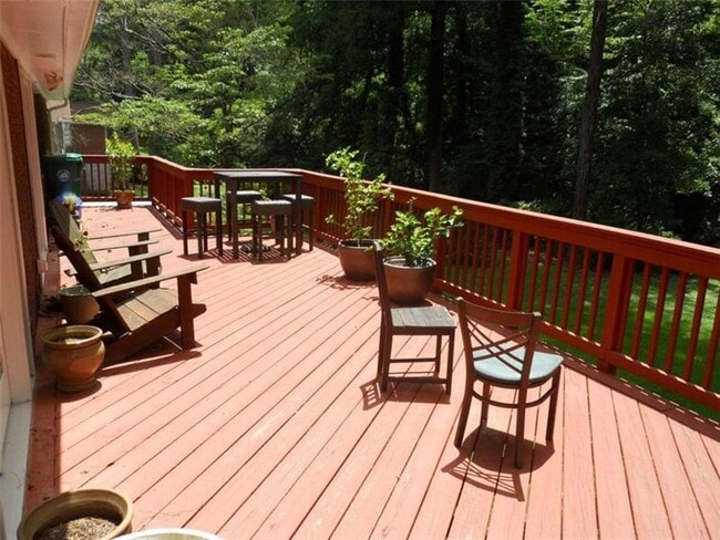 1472 Fama Dr NE Alquiler Para alquiler en Atlanta, GA | ForRent.com