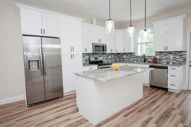 Photo - 8406 N Semmes St