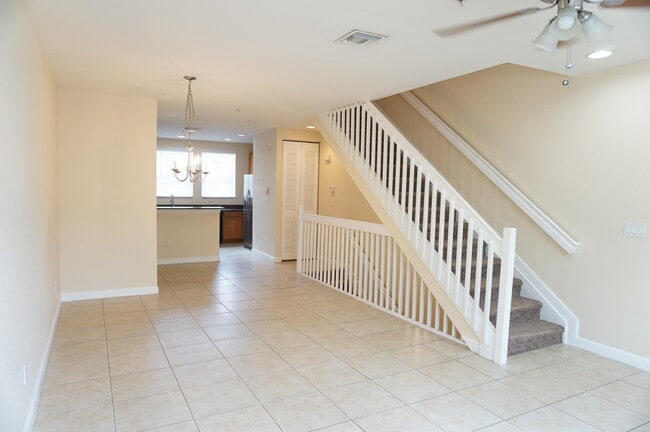 Photo - 883 Millbrae Ct