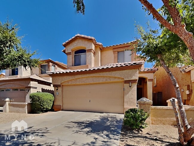 Building Photo - 10524 W Almeria Rd