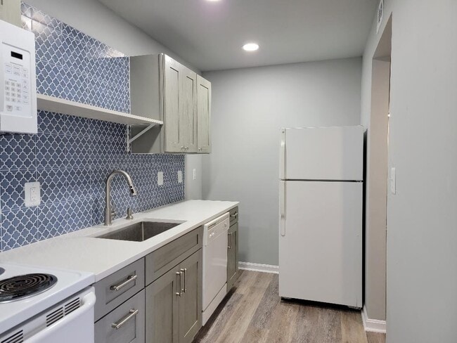 Photo - 1780 Liberty Ln Unit 32