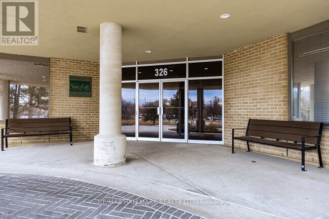 Photo - 326 Major Mackenzie Dr E Unit 511