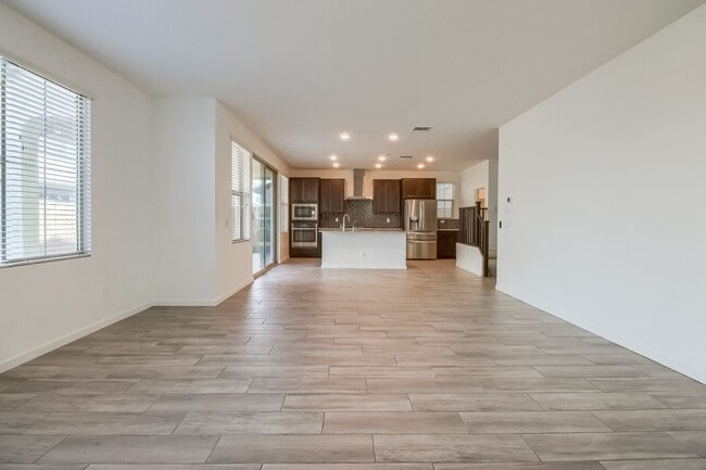 Photo - 1362 W Crane Dr