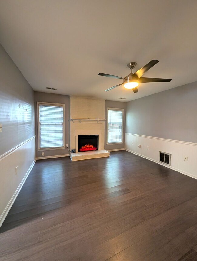 Photo - 629 Furrow Dr
