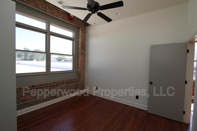 Photo - 149 S Daniel Morgan Ave