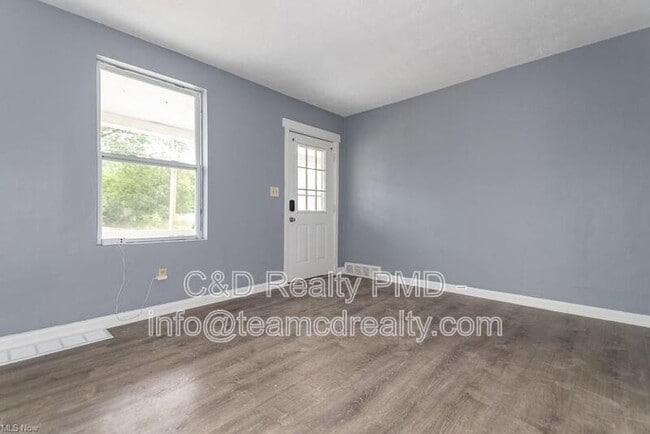 Photo - 3724 W 41st St