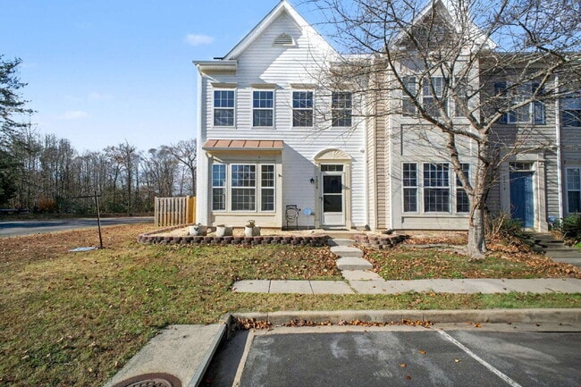 Photo - Move-in Special: $100 off of the first month's rent
Spacious End-Unit 4 Bedroom Townhome for Rent...