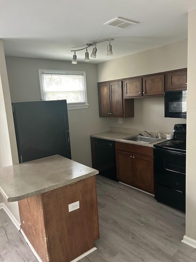 Building Photo - 2020 Vineville Ave