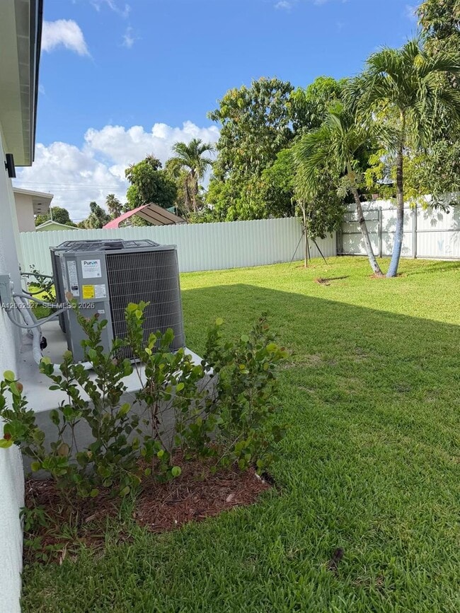 Photo - 831 SE 9th Ave