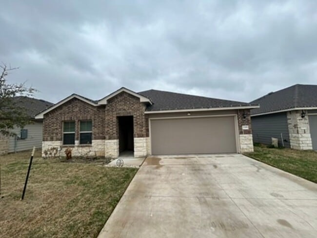 Building Photo - 4 bedroom Home in Copperas Cove