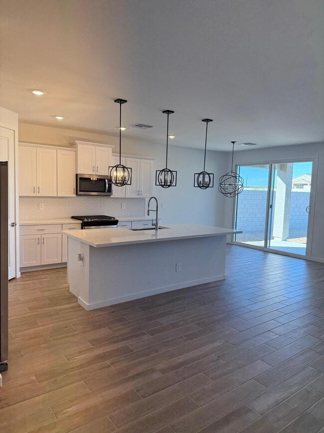 Photo - 17816 W Coolidge St