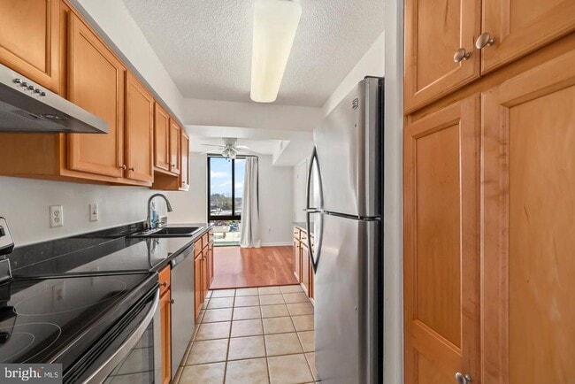 Photo - 4500 S Four Mile Run Dr Unit 413