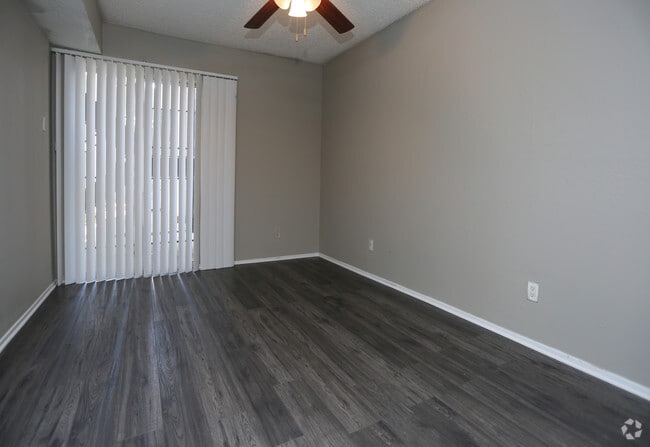 Blue Springs Apartments