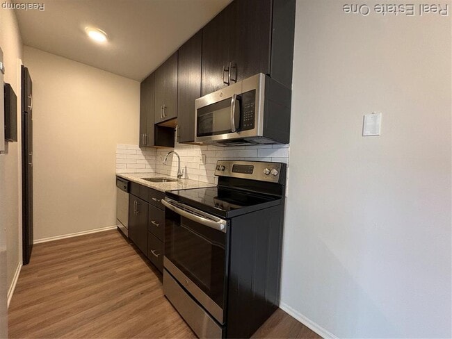 Photo - 810 Plate St Unit 203