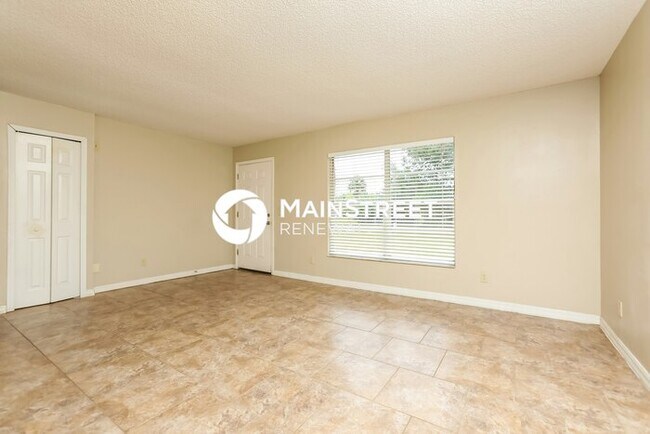 Photo - 4 Bedroom Pet-Friendly Home in Orange City...