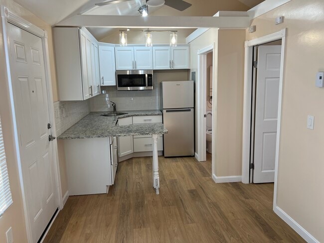 Photo - 17 Fairbanks St