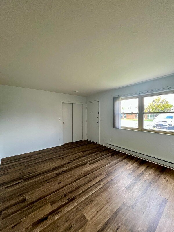 Photo - 765 N Macomb St