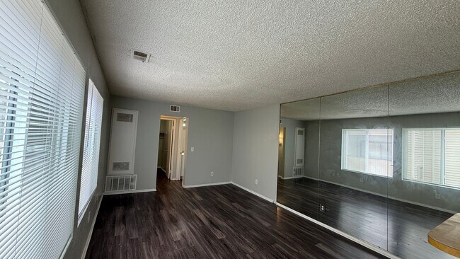 Photo - Cute Airy Studio Near Havana and Exposition Unit 251