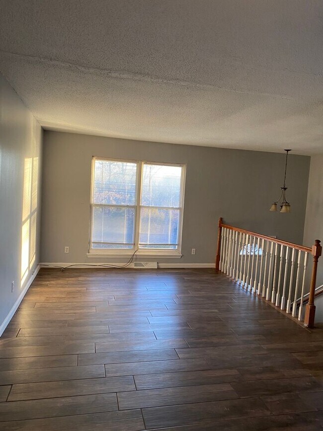 Photo - 505 W Mauller Rd Unit B