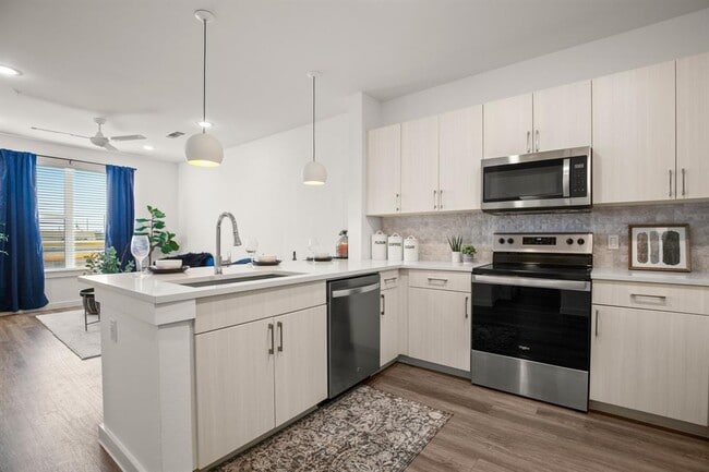 Photo - 6324 N Lamar Blvd Unidad 326 Rental