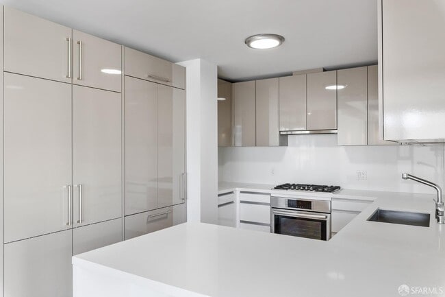 Photo - 1450 Franklin St