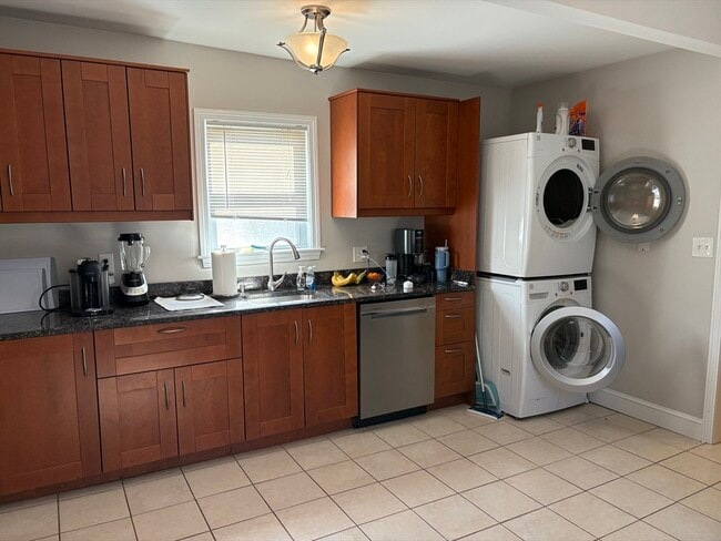 Photo - 73 Nichols Ave Unit 2