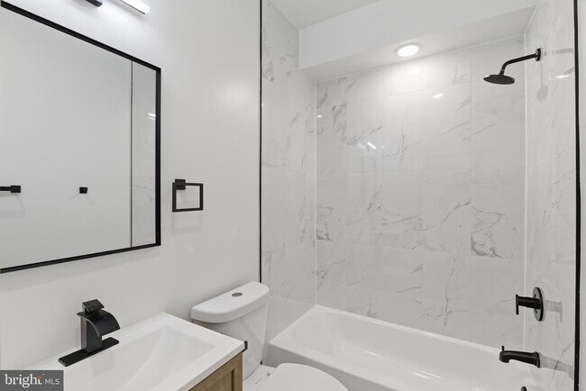 Photo - 2534 N 11th St Unidad 1