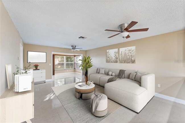 Photo - 2928 Bancroft Cir E