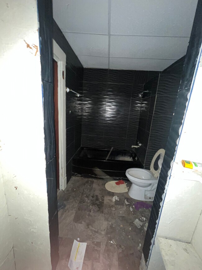 Photo - 406 Morton St