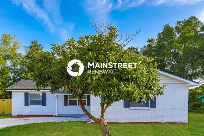 Building Photo - 4 Bedroom Pet-Friendly Home in JACKSONVILL...