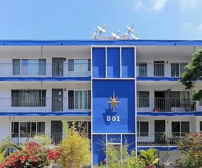 Photo - 1 Bed / 1 Bath Apartment – Long Beach