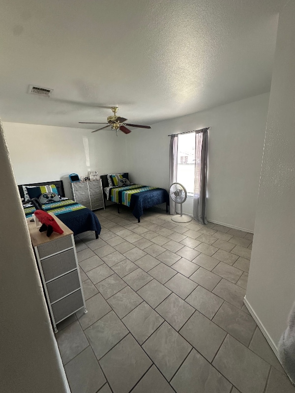 Photo - 7643 Oak Chase Unidad 7643