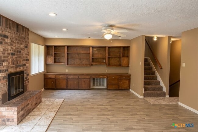 632 Manning Dr