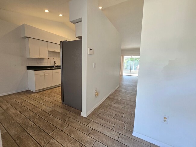 Photo - 3 Bedroom, 2 Bath Home with Yard - Palmetto