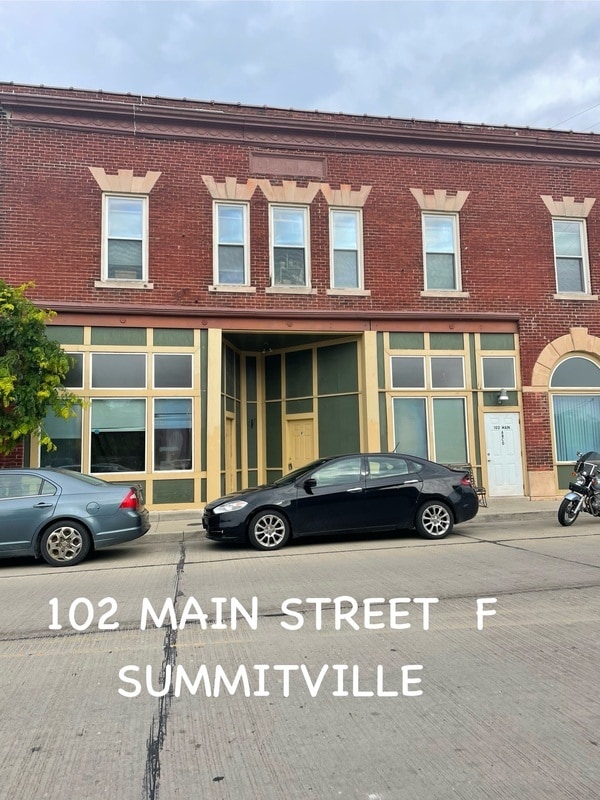 Building Photo - 102 N Main St Unit F