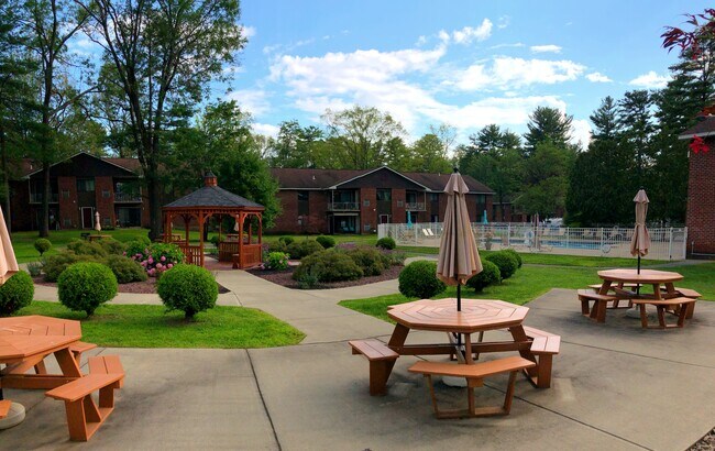 Robert Gardens North