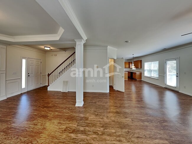 Photo - 130 Nevis Ln