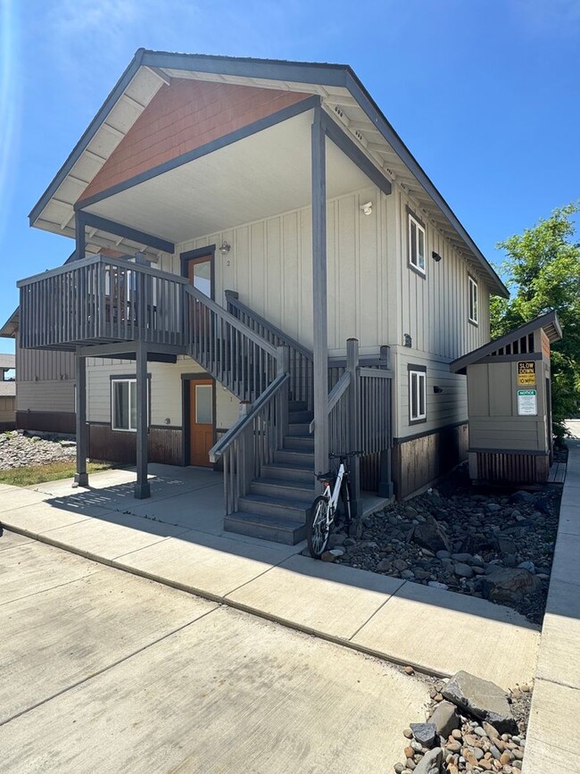 Building Photo - Cambridge Place I - 2243 Unit #1