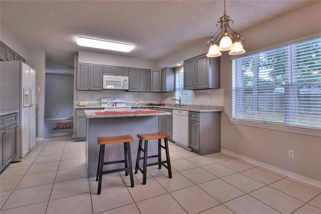 Photo - 110 Burrwood Dr