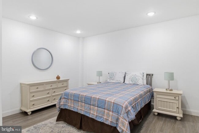 Photo - 925 N Broad St Unit 3G