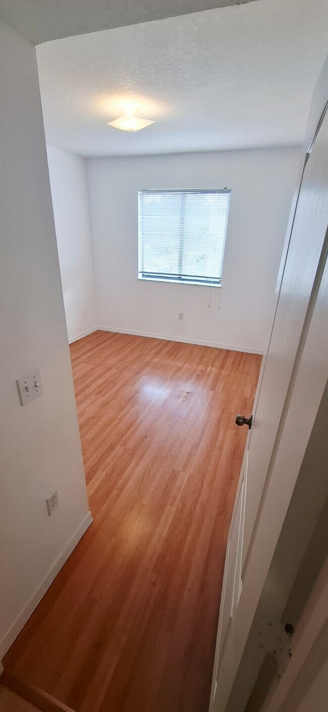 Photo - 9340 Fontainebleau Blvd Unidad 310