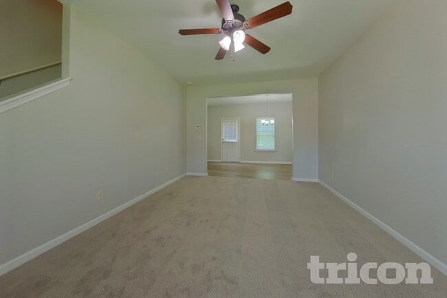 Photo - 45 Wyndham Ct