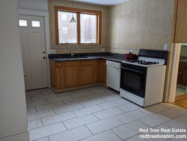 Photo - 80 Wallingford Rd Unit 1