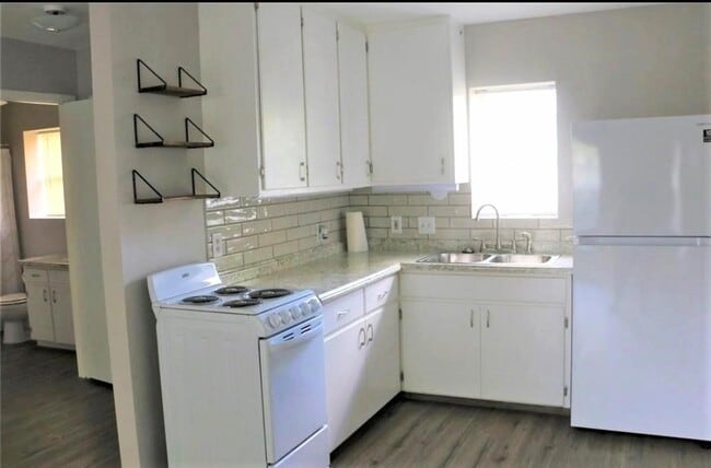 Photo - 3330 Triplett St