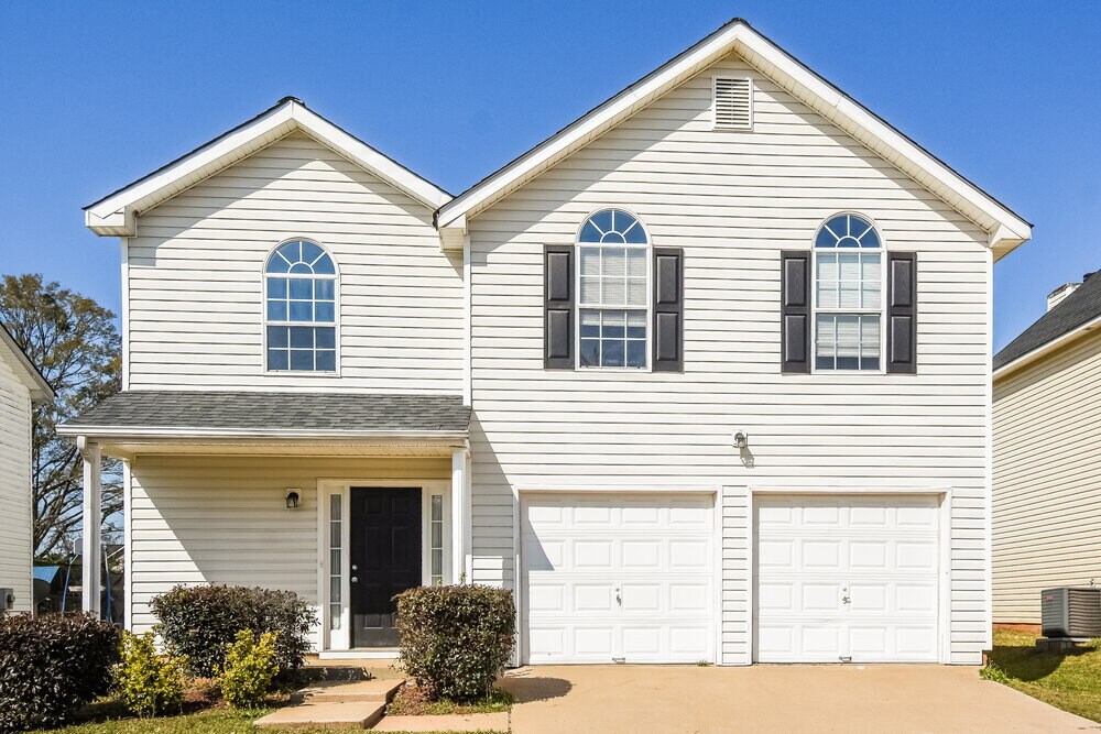 Photo - 225 Hazelhurst Dr