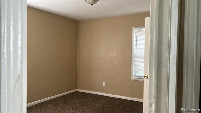 Photo - 18631 Margareta St