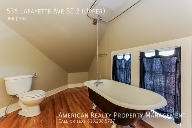 Photo - 536 Lafayette Ave SE
